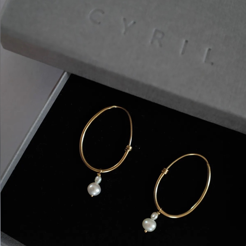 NWT Cyril Studio 14k Solid Gold Gaul Infinity Hoops w/ Pearls